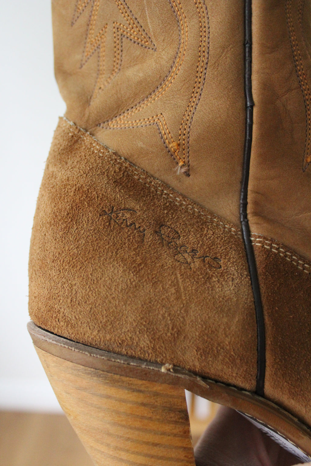 Vintage Kenny Rogers Cowboy Boots - sz 9