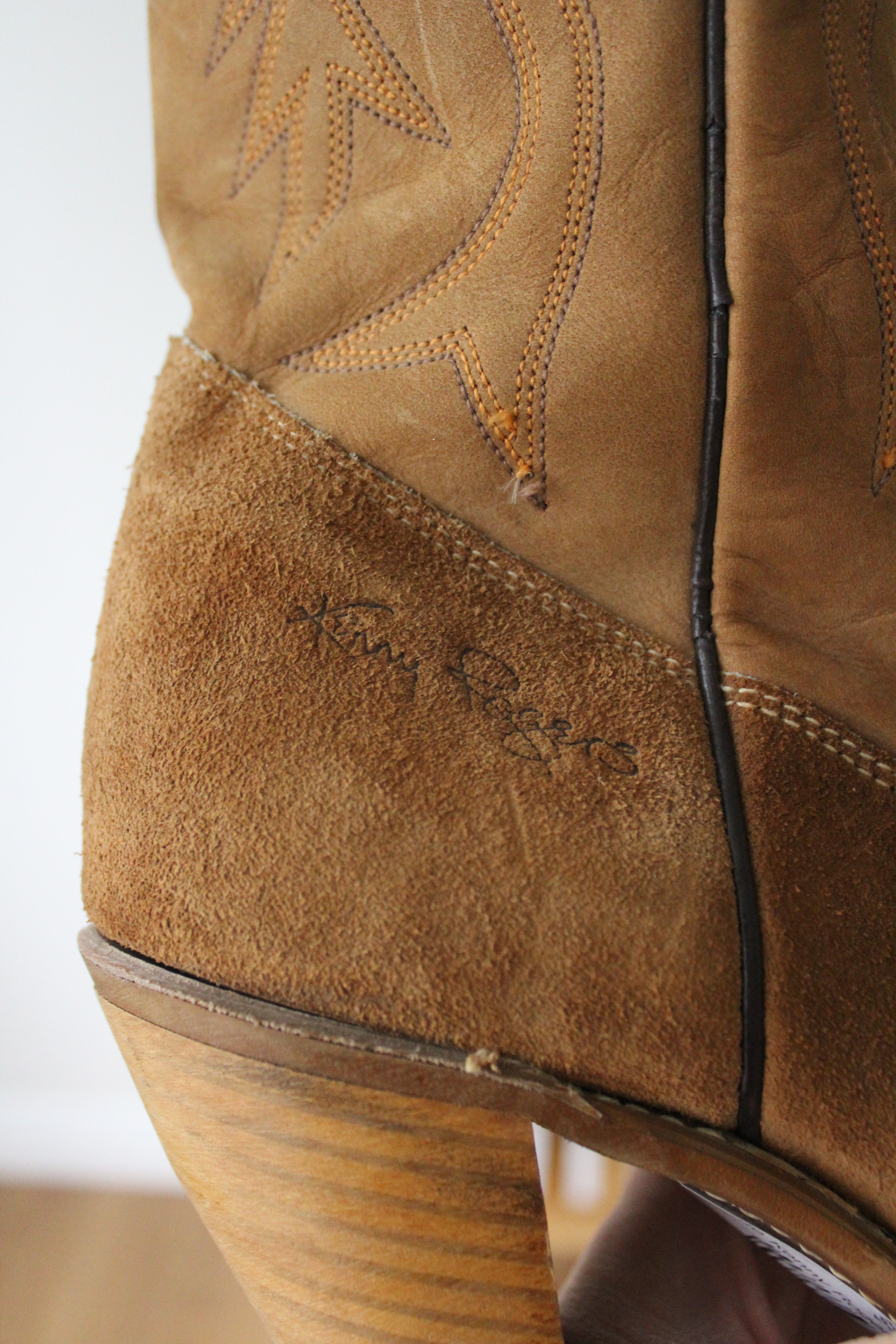 Vintage Kenny Rogers Cowboy Boots - sz 9