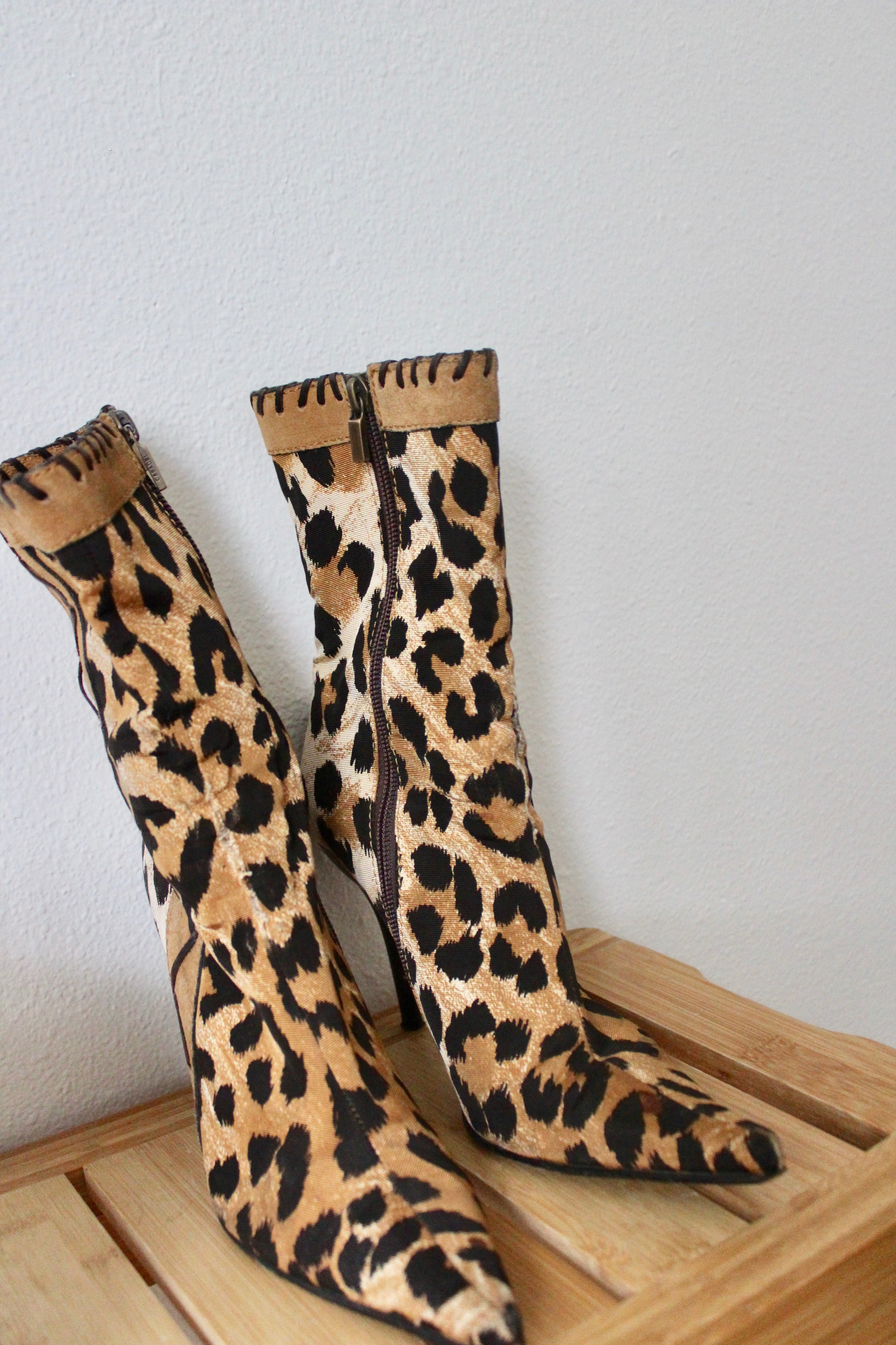 Preloved Cheetah Booties