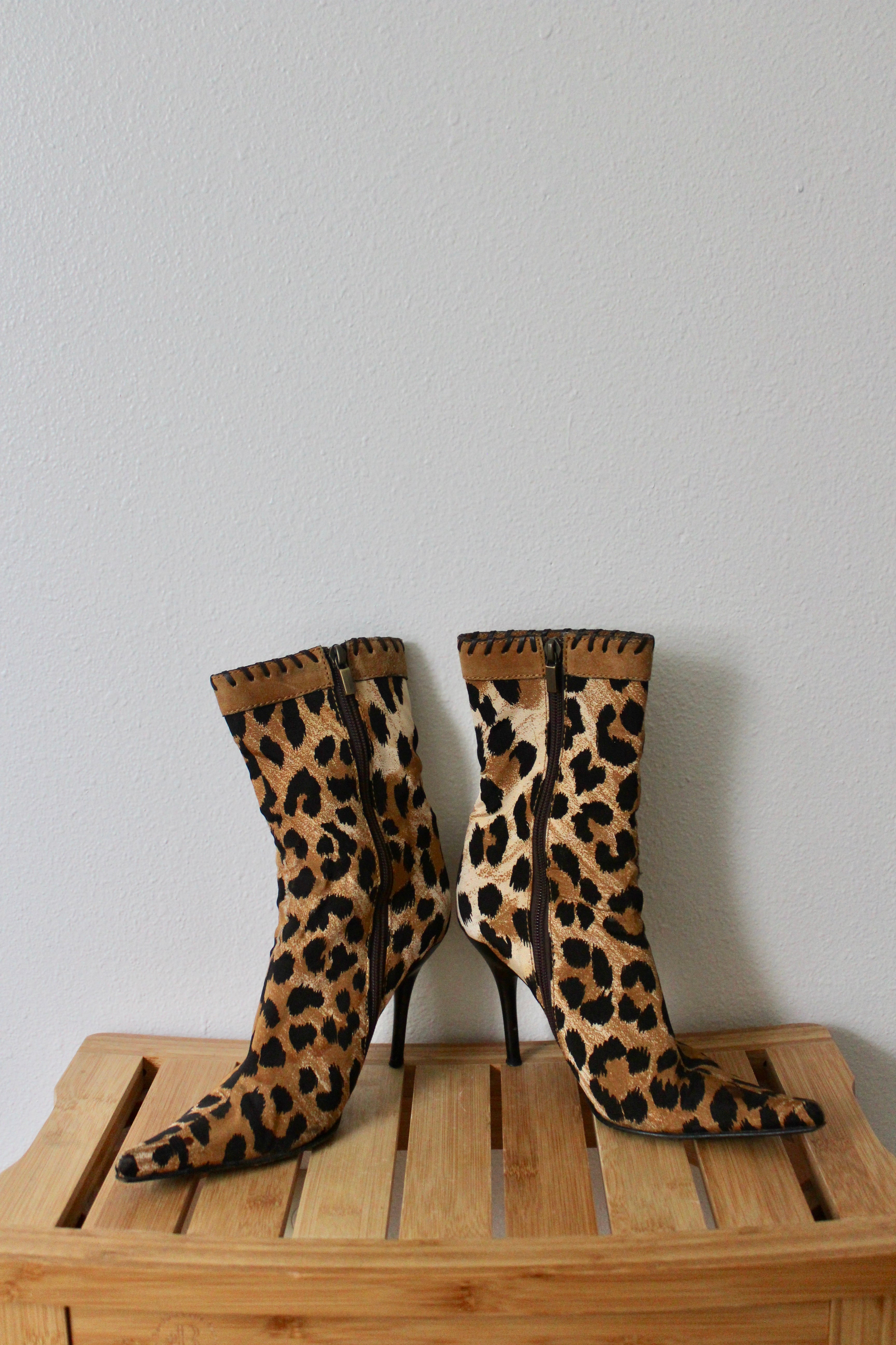 Preloved Cheetah Booties