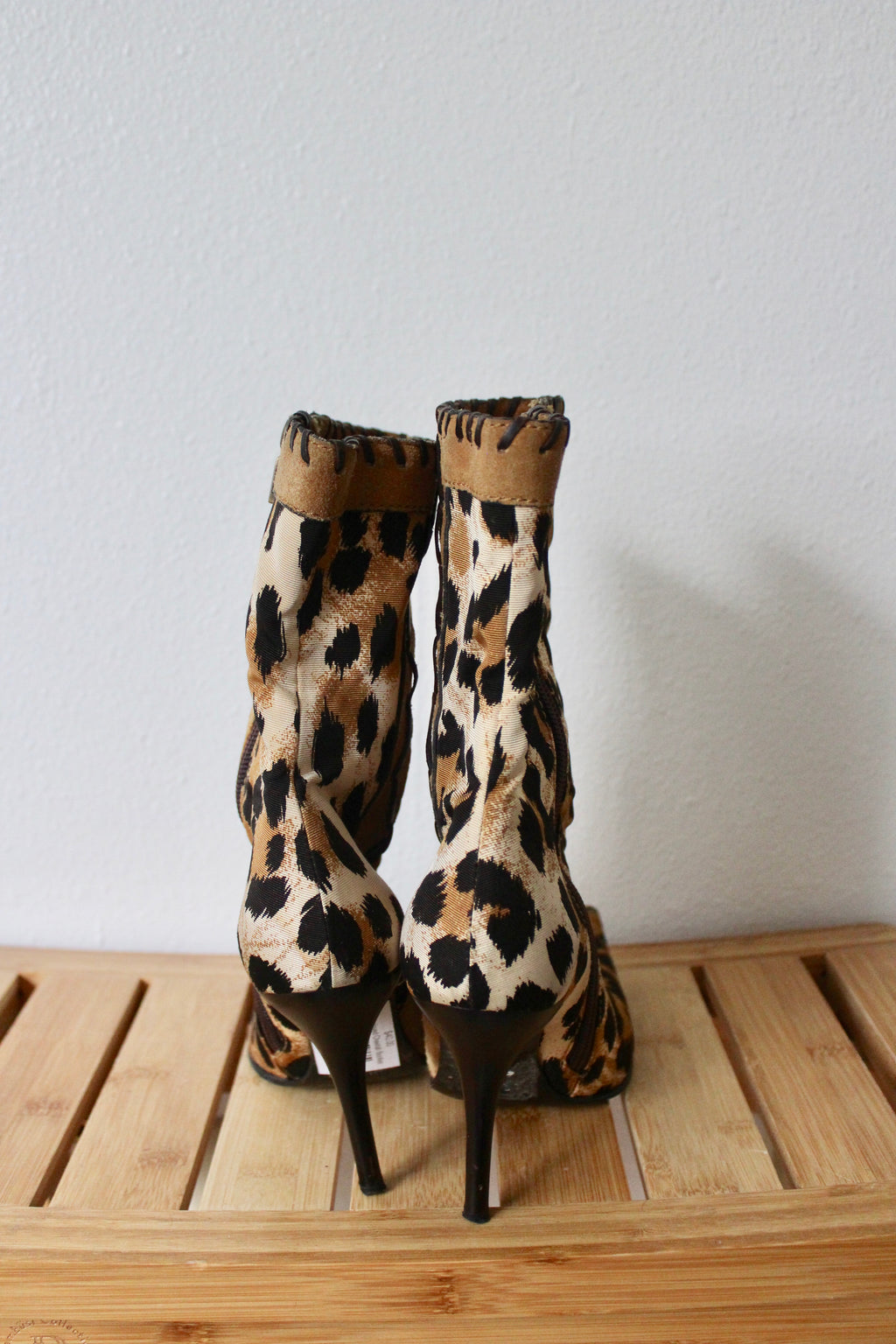 Preloved Cheetah Booties